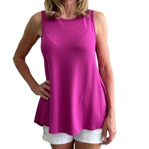 Gibson Sleeveless Top in Size  XS in Deep Pink.